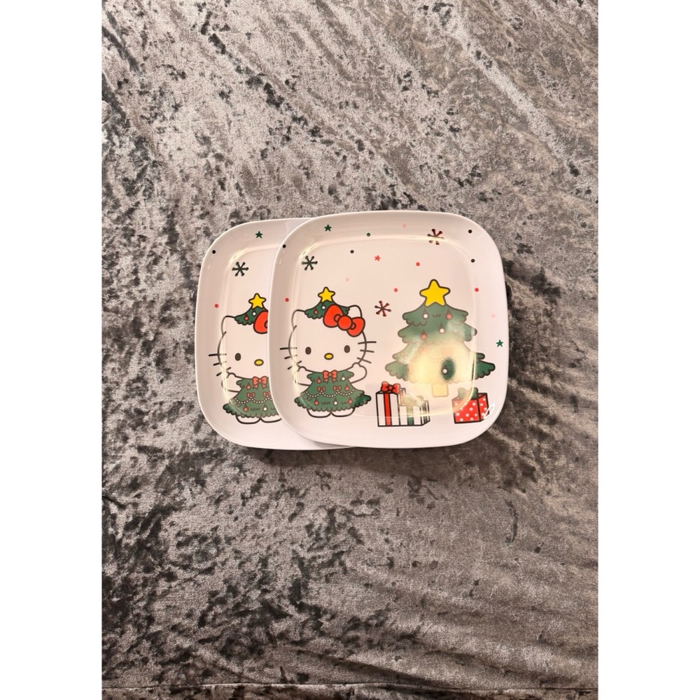 Hello Kitty Christmas Tree Plates
